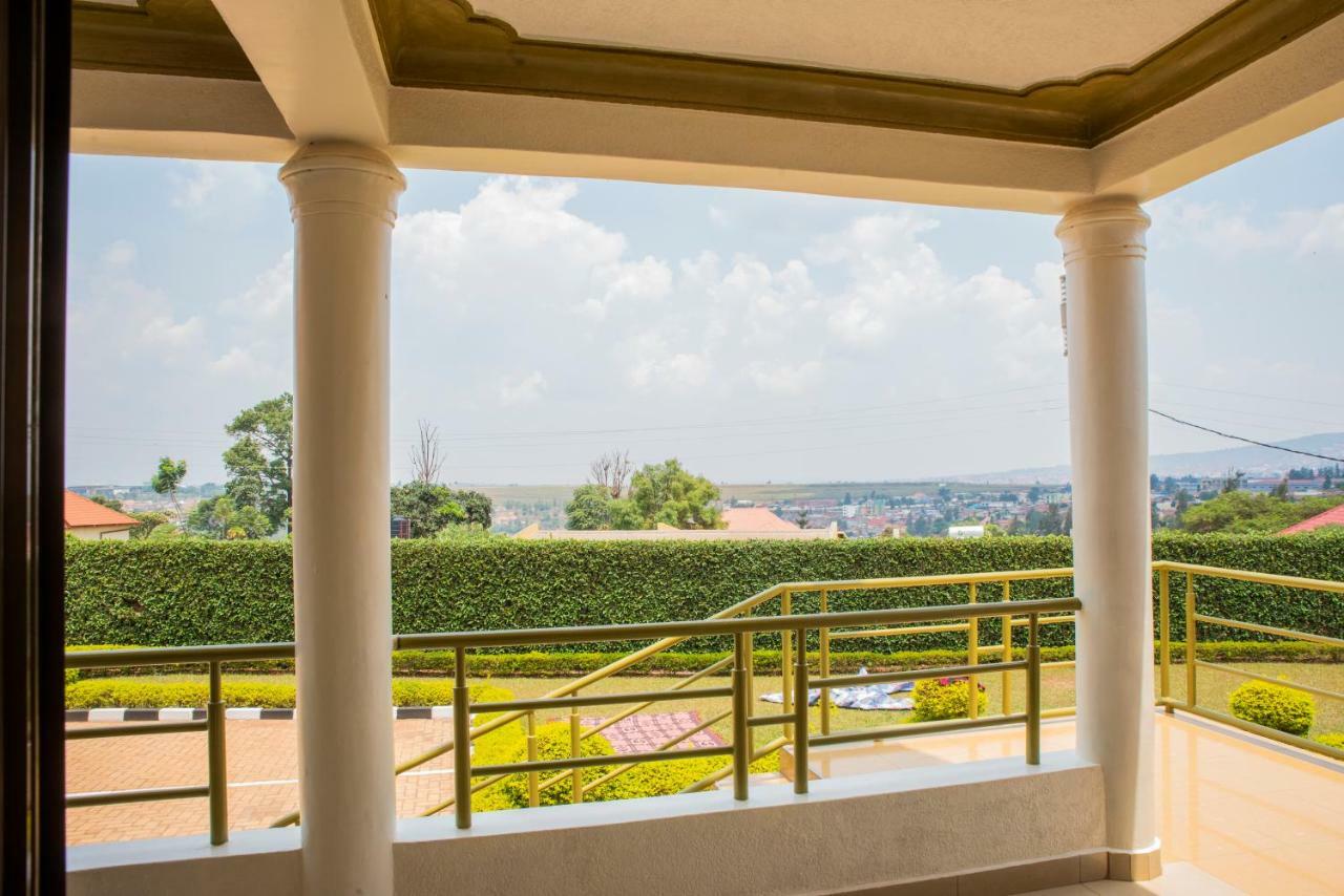 Kigali Castleホステル エクステリア 写真