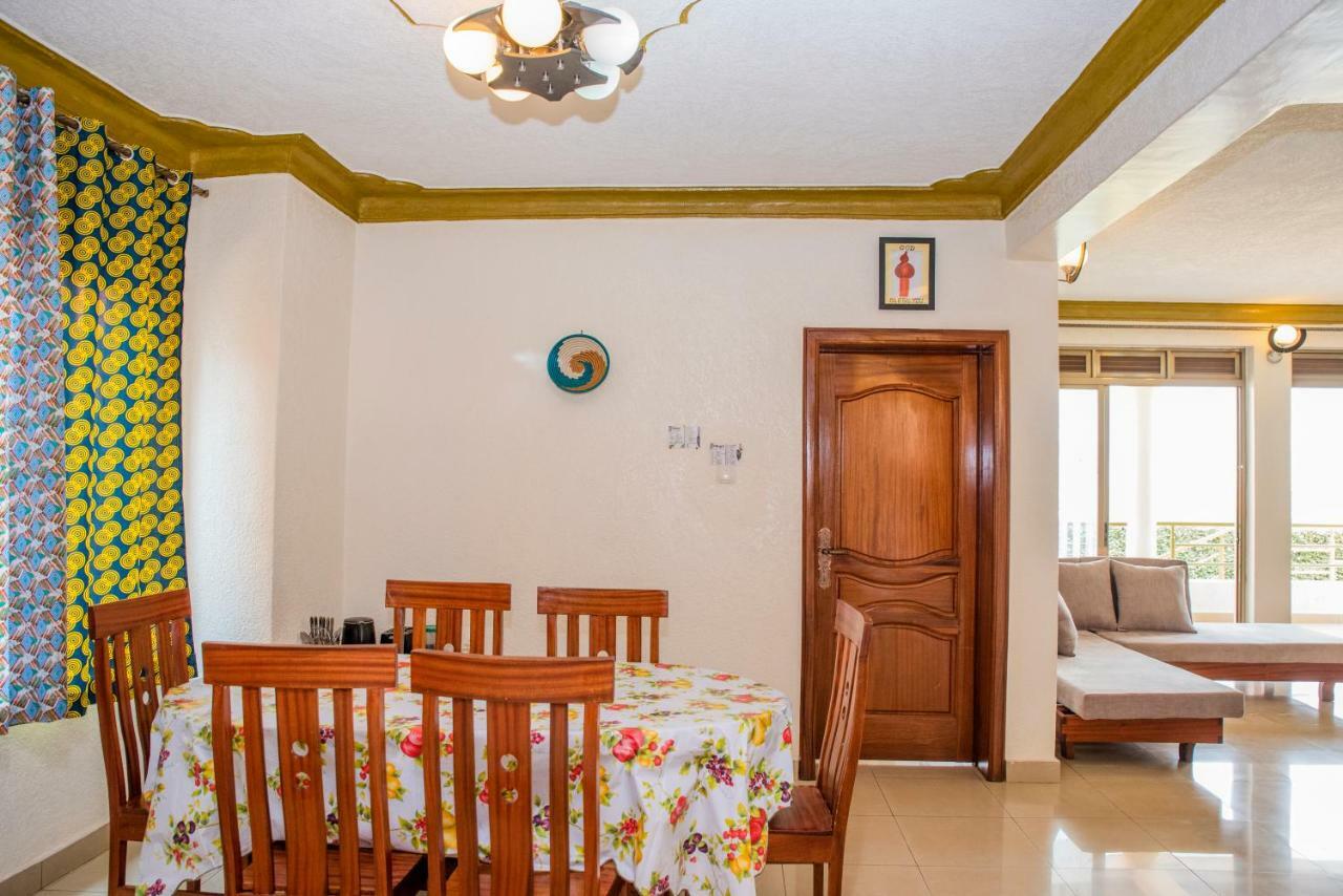 Kigali Castleホステル エクステリア 写真