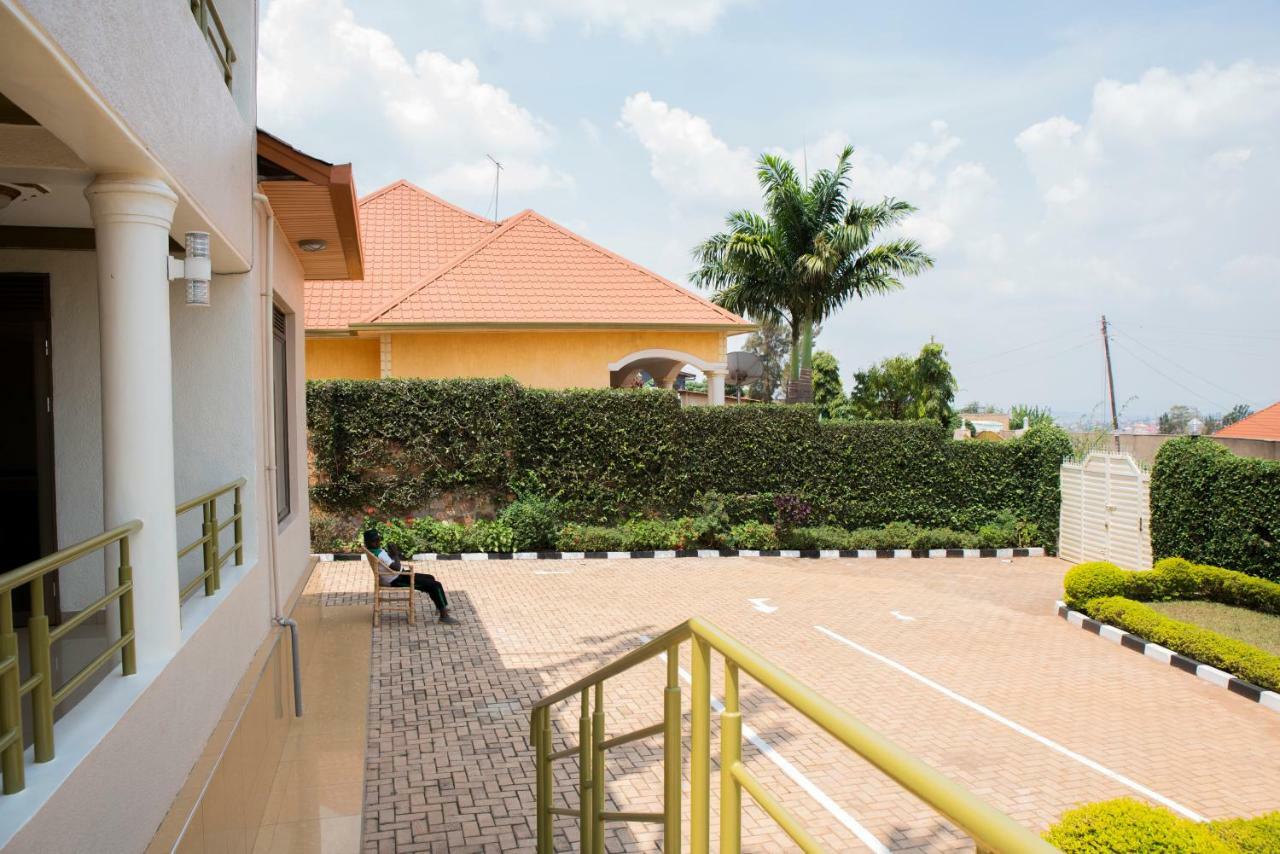Kigali Castleホステル エクステリア 写真