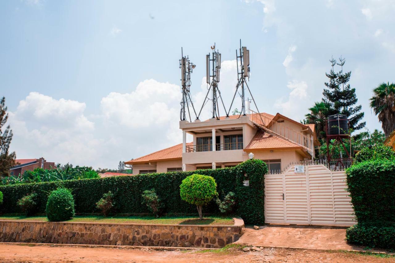 Kigali Castleホステル エクステリア 写真