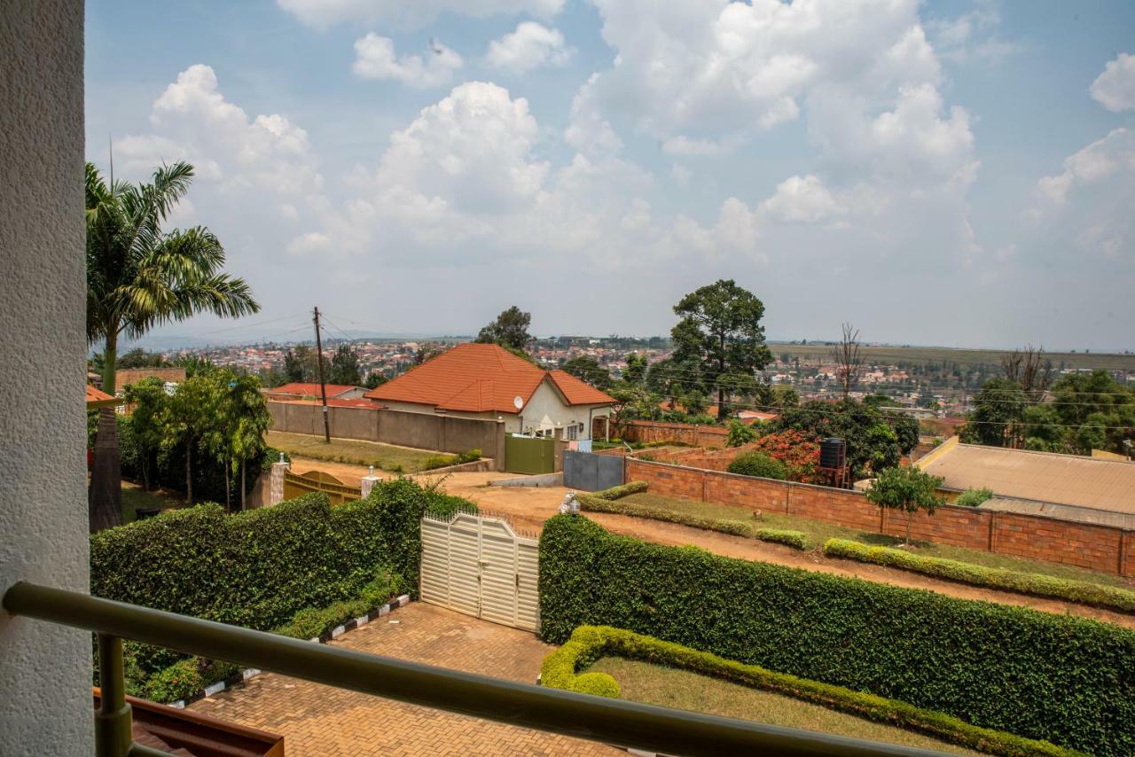 Kigali Castleホステル エクステリア 写真