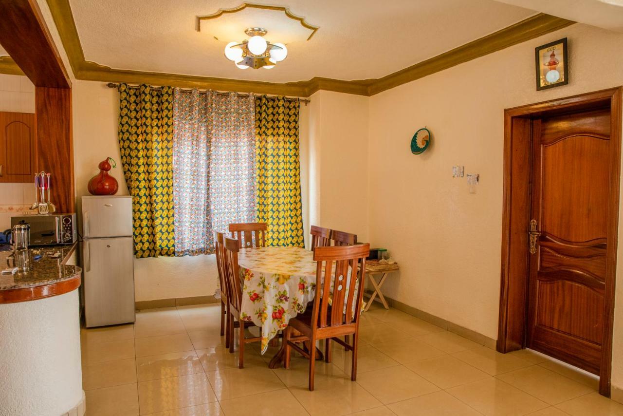 Kigali Castleホステル エクステリア 写真