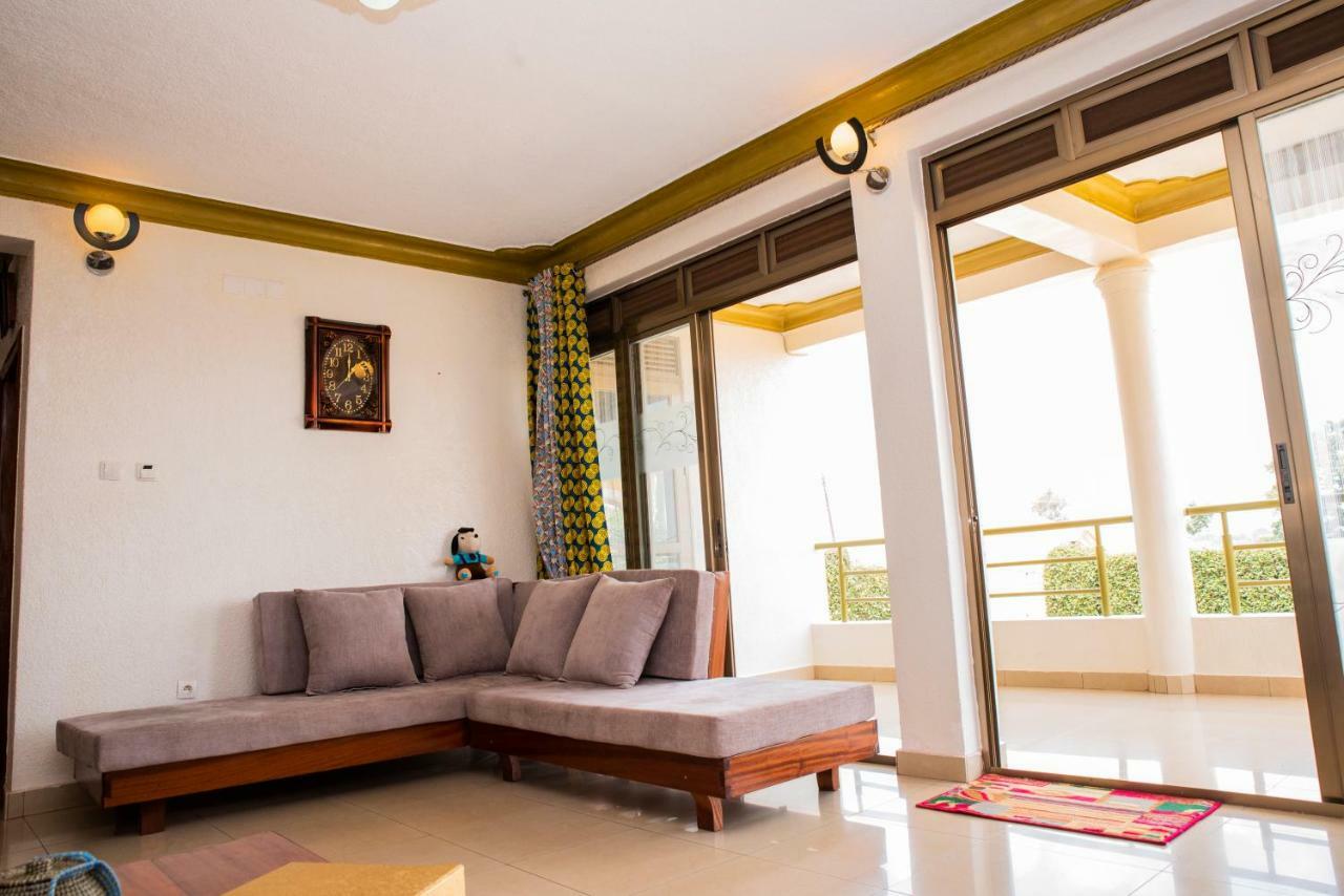 Kigali Castleホステル エクステリア 写真