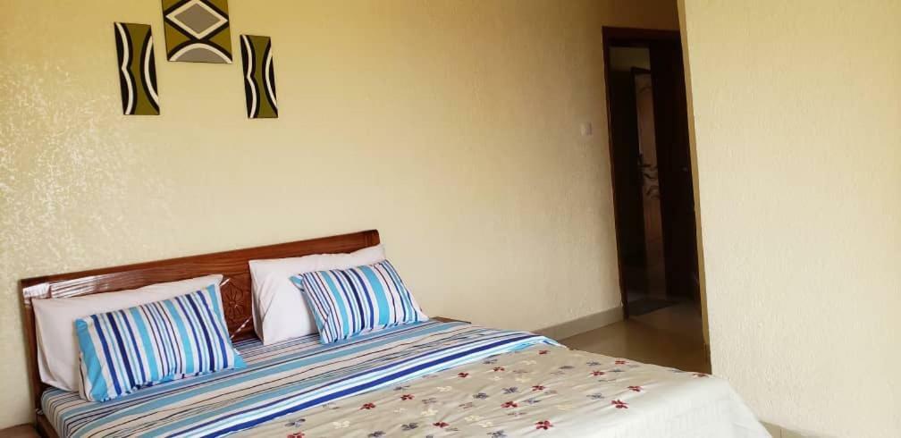 Kigali Castleホステル エクステリア 写真