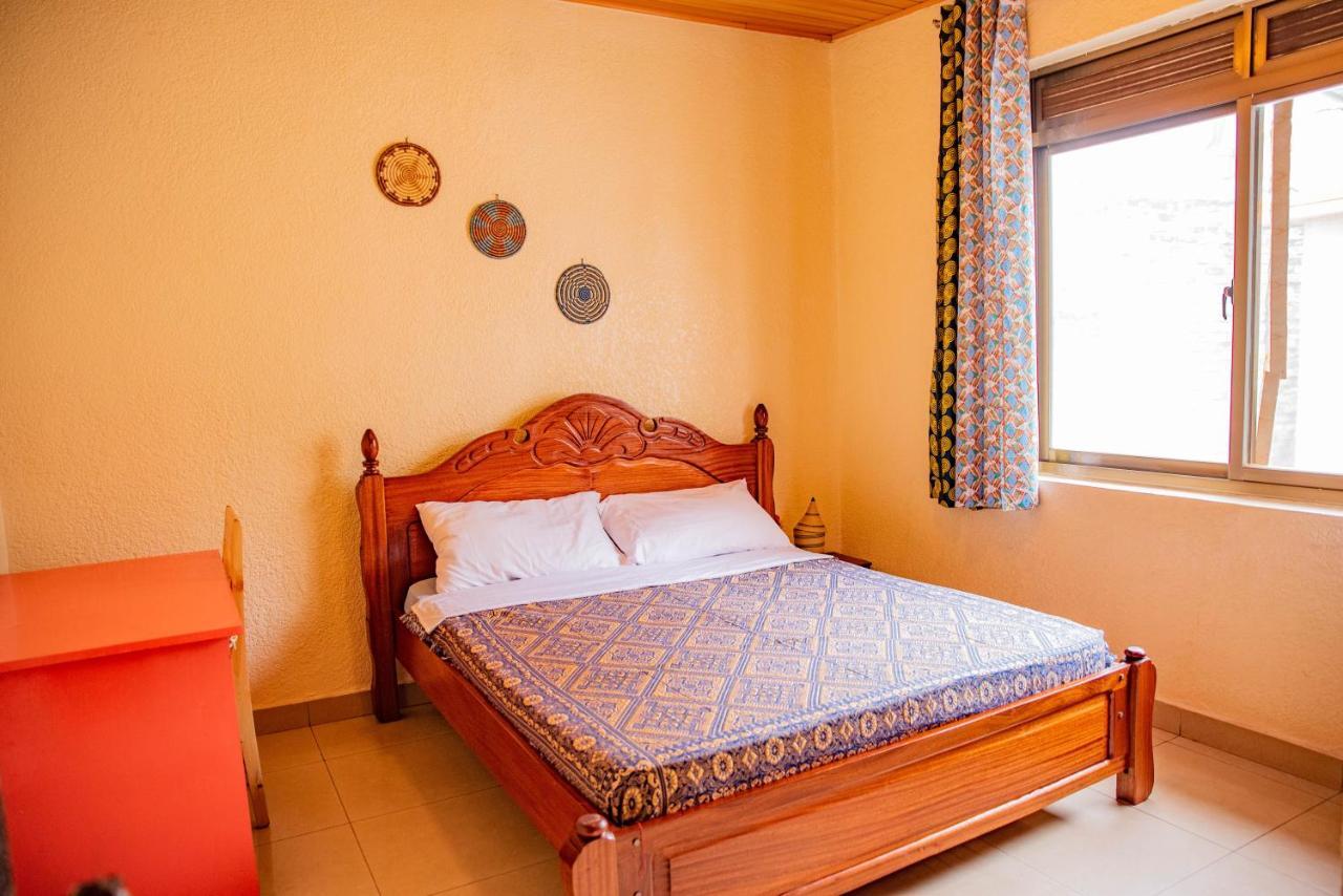 Kigali Castleホステル エクステリア 写真