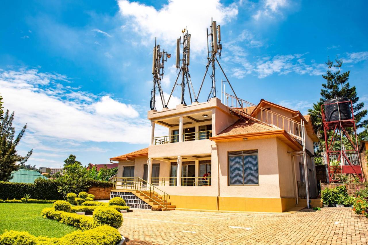 Kigali Castleホステル エクステリア 写真