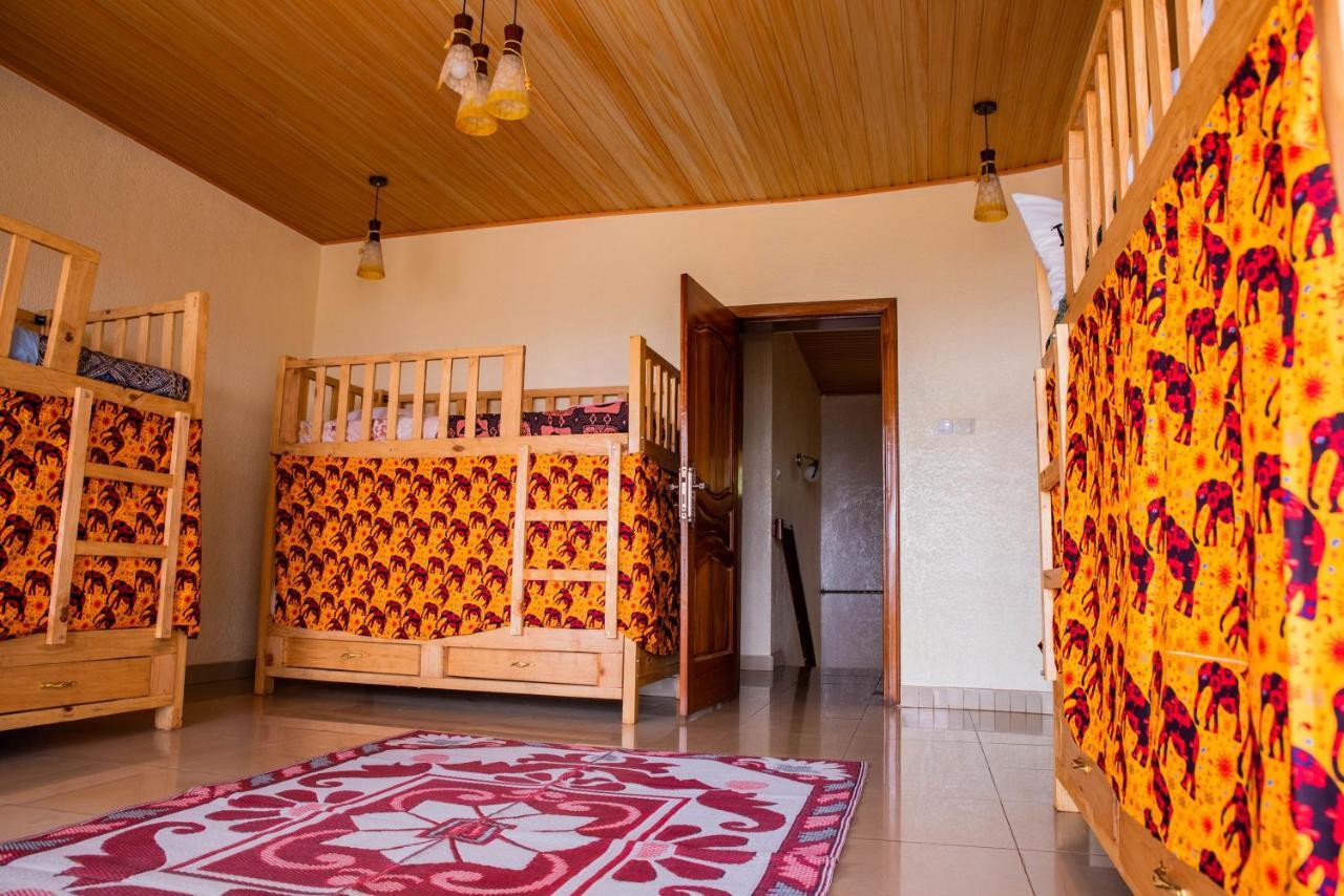 Kigali Castleホステル エクステリア 写真