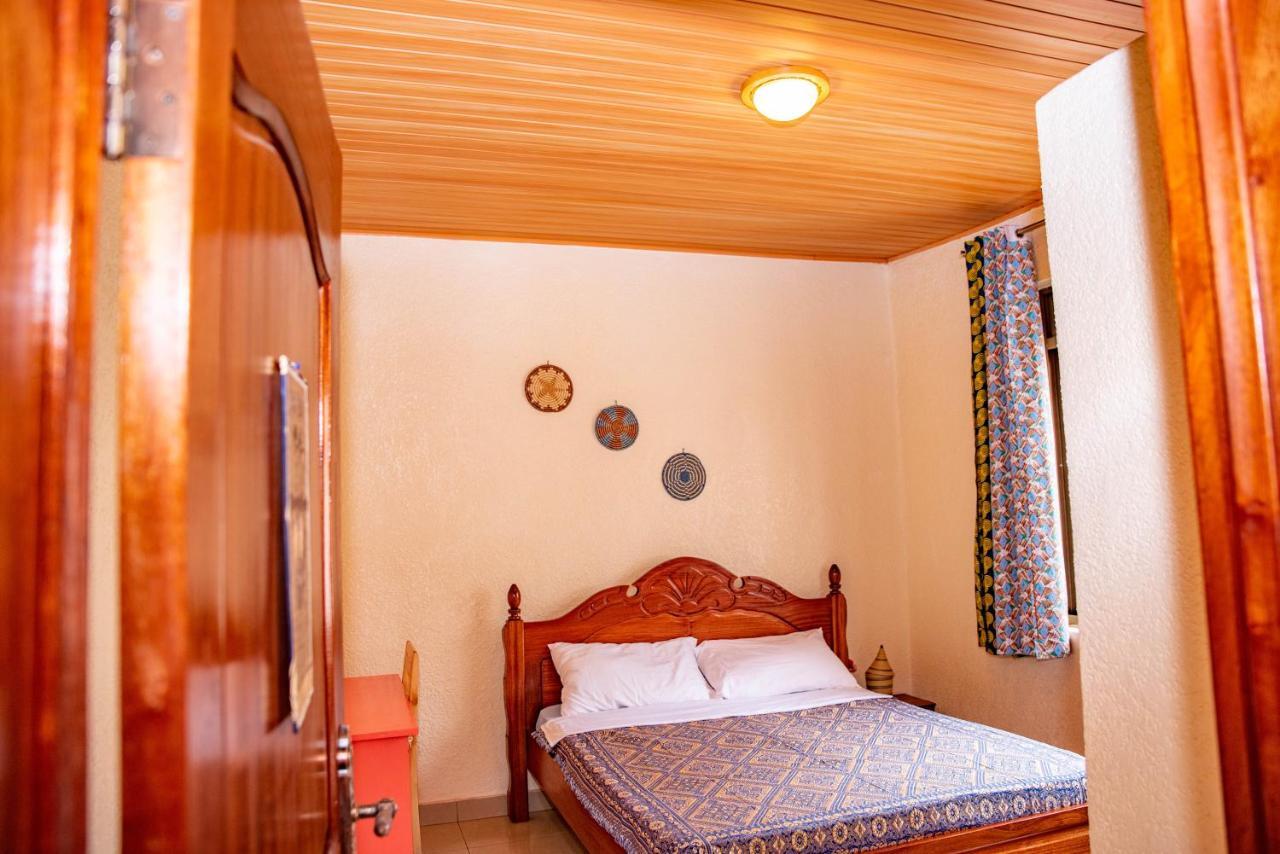 Kigali Castleホステル エクステリア 写真